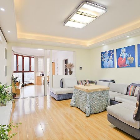 Midsummer Homestay Zhangjiajie Bagian luar foto