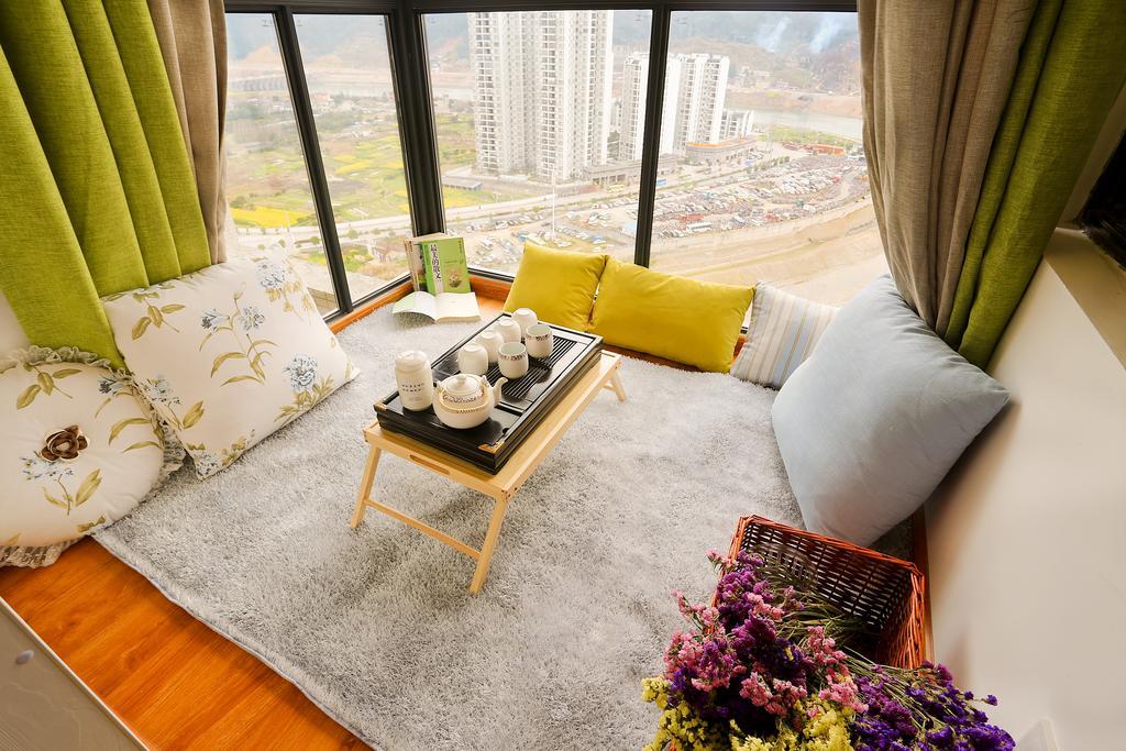 Midsummer Homestay Zhangjiajie Bagian luar foto