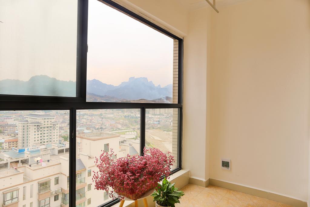 Midsummer Homestay Zhangjiajie Bagian luar foto